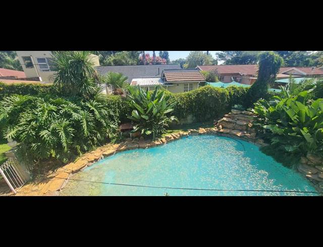 5 BEDROOM HOUSE FOR SALE IN WYCHWOOD